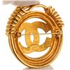 Image 4 : Chanel Gold Round CC Brooch