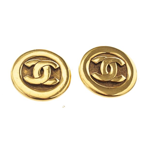 Chanel Gold CC Round Earrings