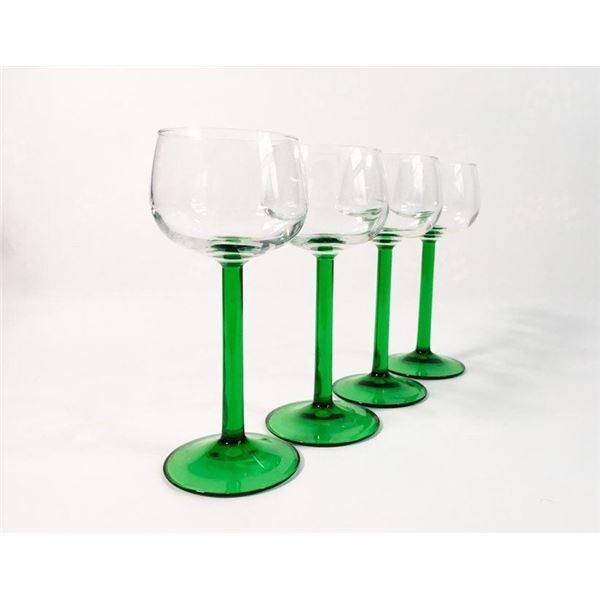 FOUR Luminarc France D,Arques Emerald Green Stemmed Glasses, Flaw on One Glass