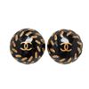 Image 1 : Chanel Gold Round CC Earrings