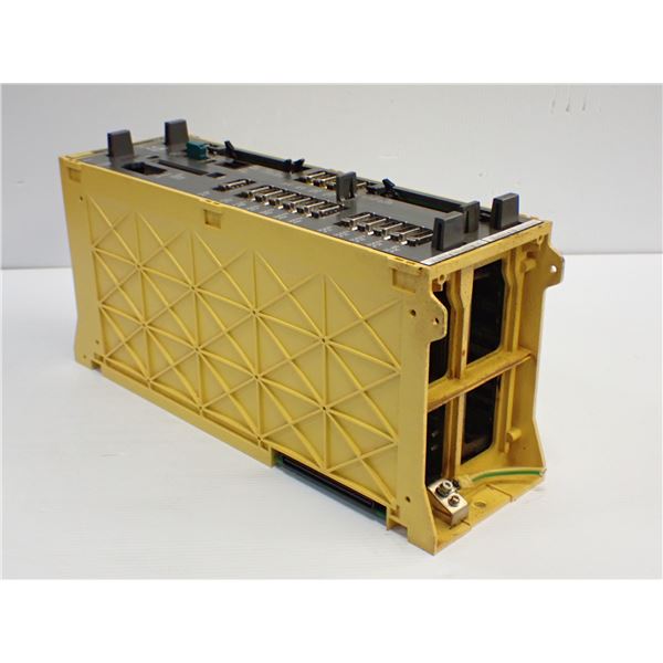 Fanuc # A02B-0218-B502 Servo Amplifier