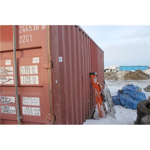 Seacan 20ft   c/w empty shelf unit