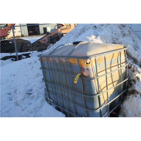 Water tank and Cage cracked