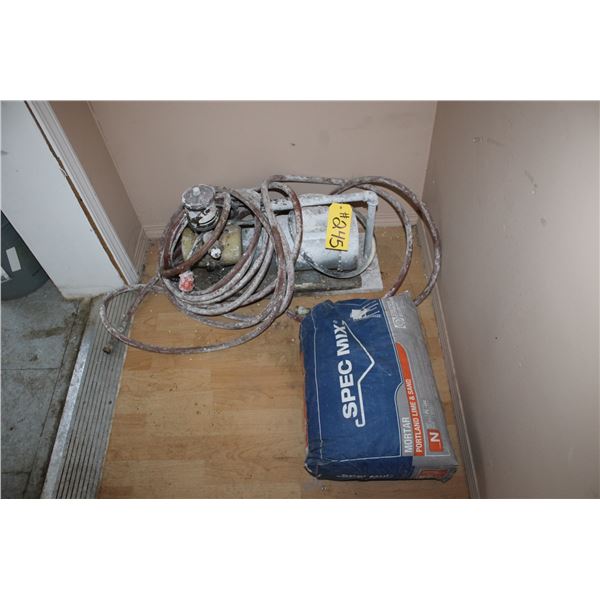 ELECTRIC SPRAYER, BAG OF MORTAR