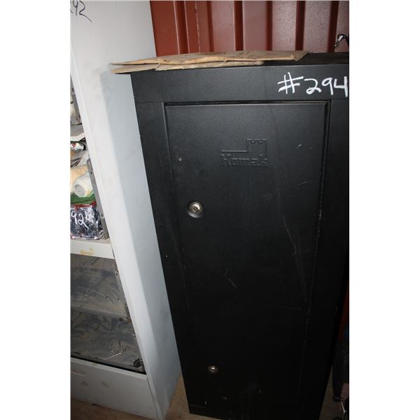 GUN CABINET (NO KEY)