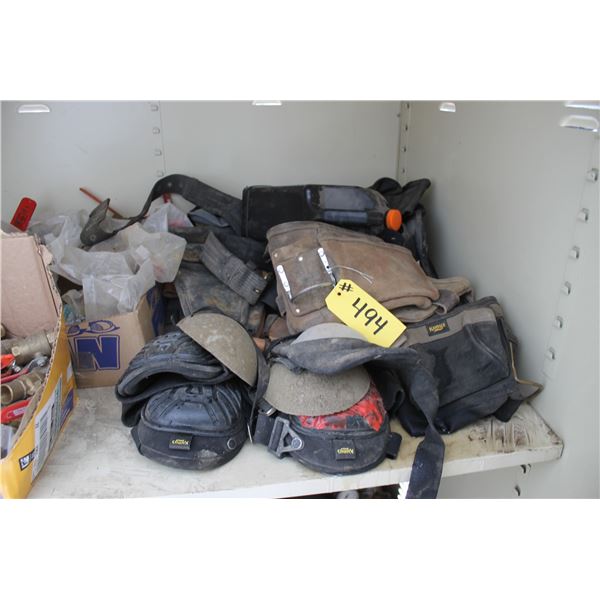 KNEE PADS AND CARPENTER POUCHES