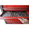 Image 9 : 20 DRAWER SNAP-ON TOOLBOXES C/W TOOLS AND SIDE BOX