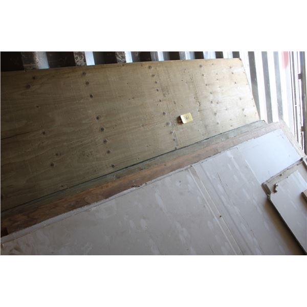 QTY OF PLYWOOD IN SEACAN