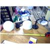 Image 1 : 2 Desk Lamps, 2 Lamp Shades
