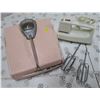 Image 1 : Vintage Scale + Electric Mixer