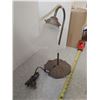 Image 4 : Vintage Floral Style Lamp