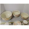 Image 3 : Leaf Patern Hall's Superior Bowls and Salt and Pepper