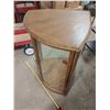 Image 3 : Curio Cabinet (Needs Shelves) Plexi Glass