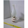 Image 2 : Oil Lamp w/ Chimney - White w/ Floral Pattern