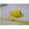 Image 1 : Glass Yellow Pepper Deco.