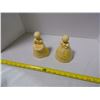 Image 2 : Yellow/White Woman Figurines (2)