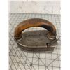 Image 1 : ANTIQUE IMPERIAL SELF HEATING SAD IRON
