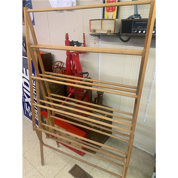 ANTIQUE COLLAPSABLE DRYING RACK