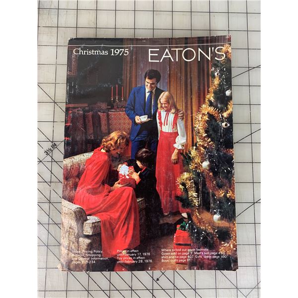 1975 EATONS CHRISTMAS CATALOG