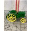 Image 1 : JOHN DEERE DIE-CAST TRACTOR TOY
