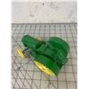 Image 2 : JOHN DEERE DIE-CAST TRACTOR TOY