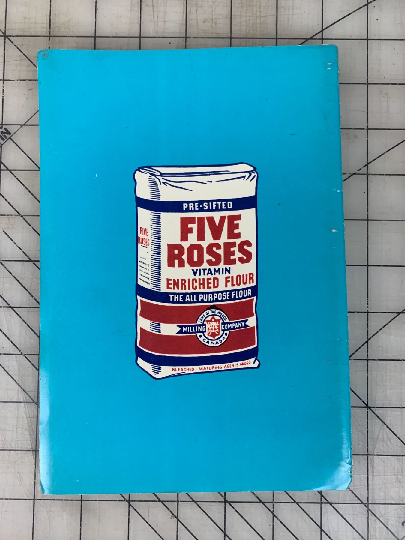 VINTAGE FIVE ROSES ADVERTISING COOKBOOK