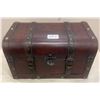 Image 4 : Wood Trunk w/ Faux Leather Finish (19.5" x 14" x 12"H)