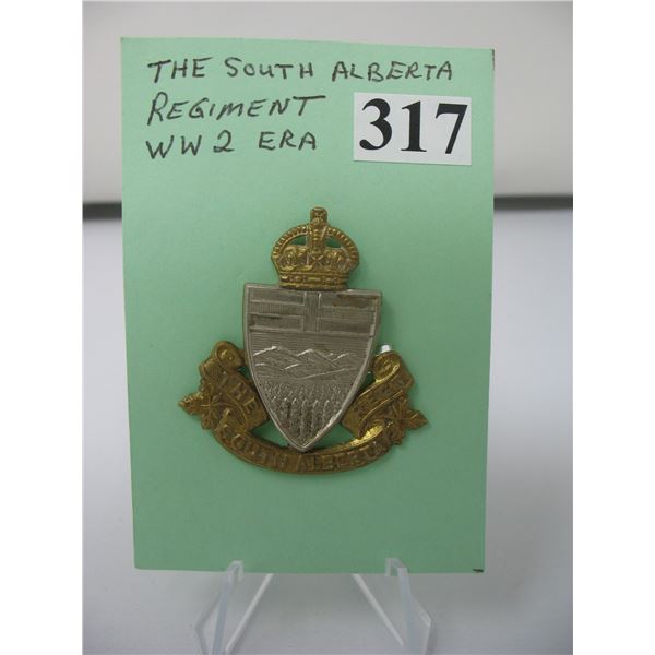 WWII Canadian South Alberta Regiment Cap Badge - King's Crown