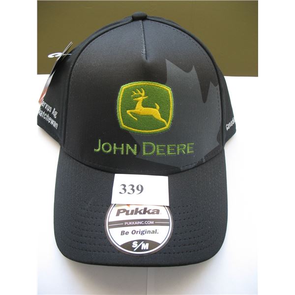 JOHN DEERE CAP - New with Tags - CERVUS EQUIPMENT - Size S/M