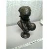 Image 2 : Bust Mother + Child