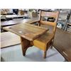 Image 1 : Childs Desk