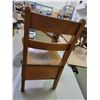 Image 4 : Childs Desk
