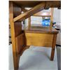 Image 7 : Childs Desk