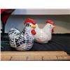 Image 2 : Metal Rooster decor & set of vintage salt /pepper shakers.