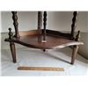 Image 4 : Vintage wood 3 tier corner shelf features ornate spindles.