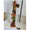 Image 4 : 21” hand carved totem plus a mini totem.