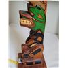 Image 5 : 21” hand carved totem plus a mini totem.