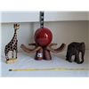 Image 1 : Wooden elephant & giraffe carvings. Wood offering hands & ball.