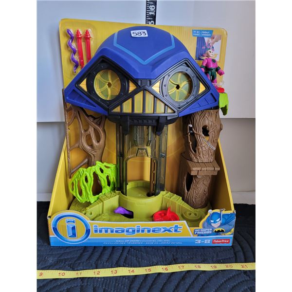 Fisher-Price Imaginext Lex Luther Hall of Doom. Complete in original packaging. Lights and moving pa