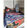 Image 1 : 6 hockey pennants. Canada, Avalanche, Canadiens, Maple Leafs, Rangers & Flames. Stanley Cup Oilers c