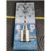 Image 4 : 6 hockey pennants. Canada, Avalanche, Canadiens, Maple Leafs, Rangers & Flames. Stanley Cup Oilers c