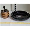 Image 1 : Vintage ashtrays, barrel push/ spin.