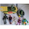 Image 7 : Teenage Mutant Ninja Turtles van & sewer lid with other super heroes and villains.