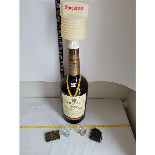 Vintage Seagrams Texas Mickey 133oz. With 2 shot glasses. Walkers special old rye whisky & Captain M