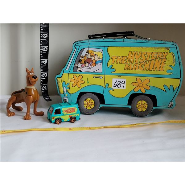 Vintage Scooby Doo character,  Mystery machine lunch kit & hot wheels van.