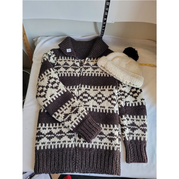 Vintage wool small handmade siwash & toque.