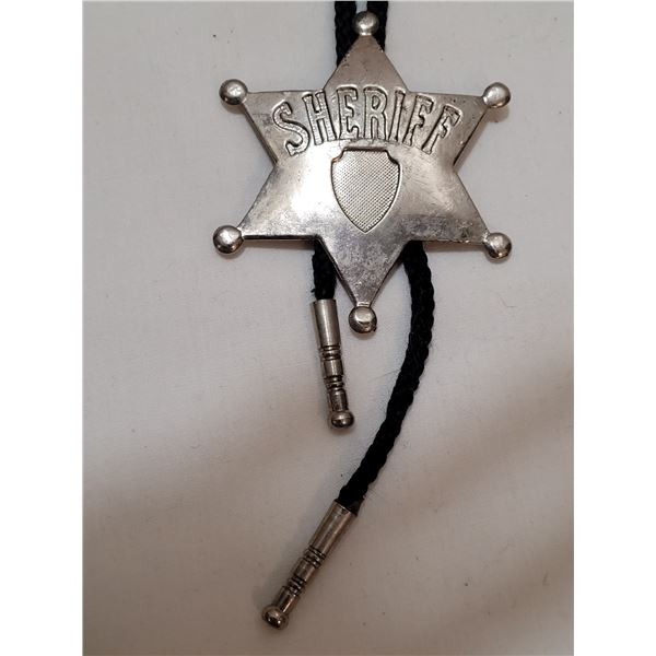 1960's Zorro leather riveted gun belt with metal buckle. Handcuffs
