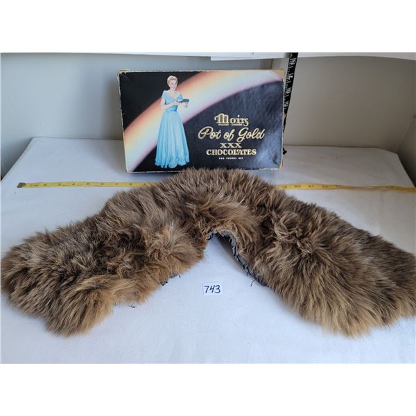 Vintage fur collar.