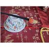 Image 5 : Lot of oriental items. 6 place mats & chopsticks, 2 writings, cups & bowl.