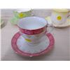 Image 3 : 4 Teacups & Saucers
